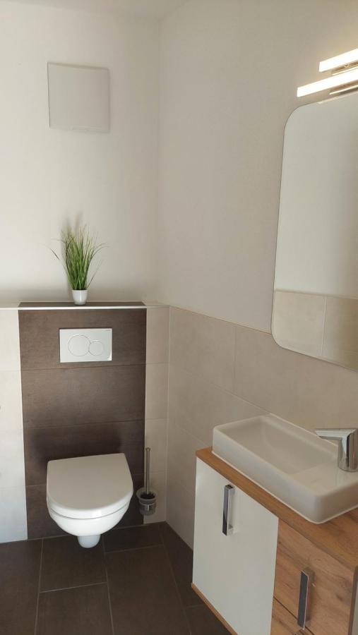 Ferienwohnung Claudia Mit Terrasse Nussdorf am Attersee Luaran gambar